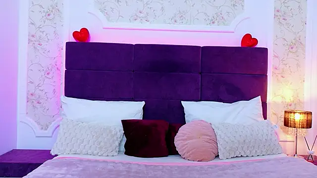 EvelinHill online show from March 6, 2026, 5:02 am