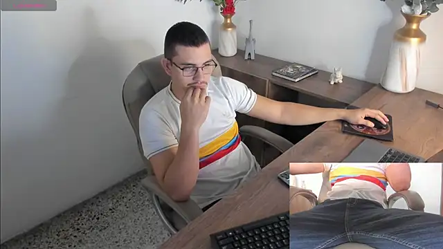 Snapshot of Jay_Grip chatting on February 13, 2026, 7:58 pm Jay Grip online show from February 13, 2026, 7:58 pm