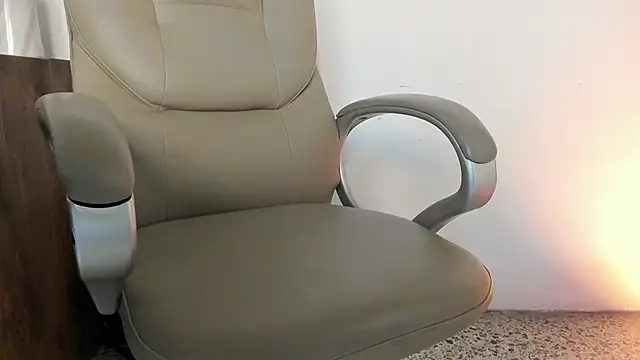 Snapshot of Jay_Grip chatting on February 14, 2026, 2:17 pm Jay Grip online show from February 14, 2026, 2:17 pm