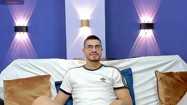 Snapshot of Jay_Grip chatting on March 12, 2026, 1:04 pm Jay Grip online show from March 12, 2026, 1:04 pm