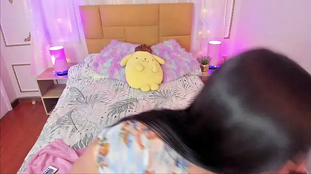 Jenifer James online show from February 26, 2026, 8:09 pm