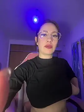 LolaSB online show from June 12, 2026, 12:41 am