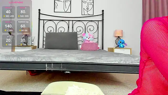 ania queen online show from February 1, 2026, 8:40 pm