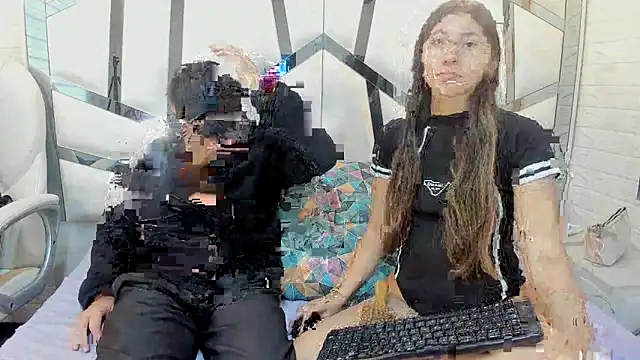 ScarlettAndLucas online show from March 10, 2026, 12:42 pm