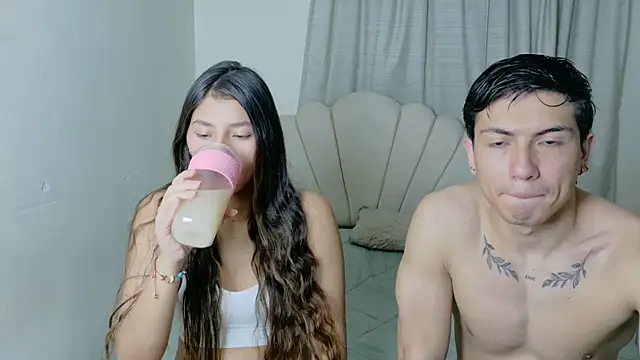 ScarlettAndLucas online show from June 13, 2026, 9:51 am