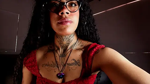 Canela Osada  online show from February 1, 2026, 1:42 pm