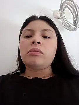 Snapshot of yessica_gomez01 chatting on February 13, 2026, 2:28 pm yessica gomez01 online show from February 13, 2026, 2:28 pm