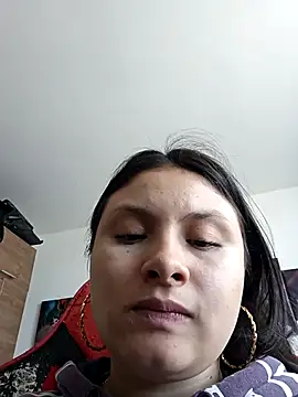 yessica gomez01 online show from July 13, 2026, 8:08 pm