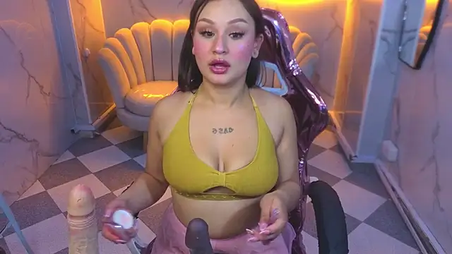 Clhoe b online show from August 7, 2026, 7:53 pm