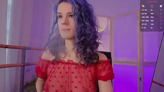 Snapshot of AuraLaunni chatting on March 18, 2026, 7:00 am AuraLaunni online show from March 18, 2026, 7:00 am