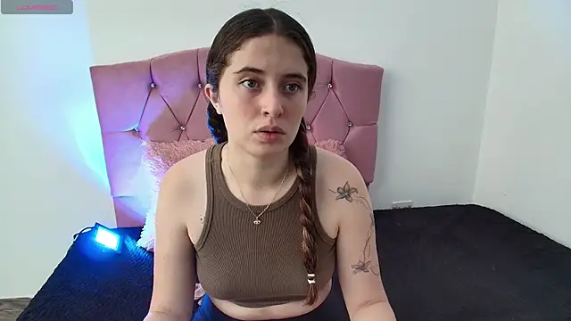 Snapshot of Cherry_Boomxx chatting on March 21, 2026, 5:50 pm Cherry Boomxx online show from March 21, 2026, 5:50 pm