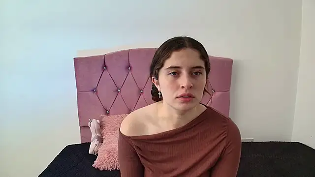 Snapshot of Cherry_Boomxx chatting on March 12, 2026, 6:01 pm Cherry Boomxx online show from March 12, 2026, 6:01 pm