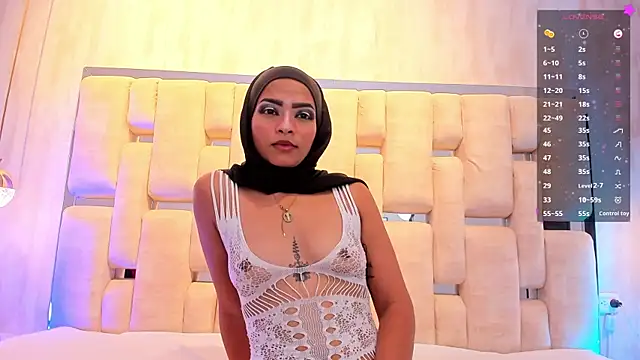 VeronicaFlowers  online show from February 8, 2026, 3:15 am