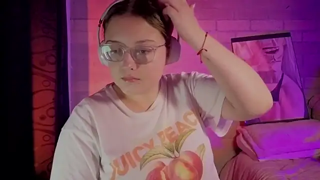 Snapshot of Mia_Franklyn chatting on March 28, 2026, 12:55 am Mia Franklyn online show from March 28, 2026, 12:55 am