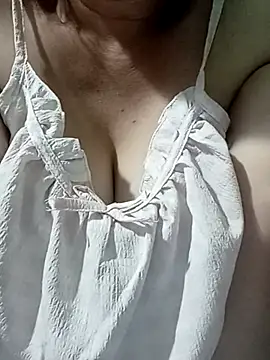 Rinny99 online show from January 10, 2026, 1:17 pm