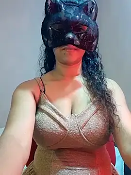 cutehotwife online show from April 16, 2026, 1:34 pm
