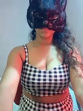 cutehotwife online show from April 19, 2026, 6:21 pm