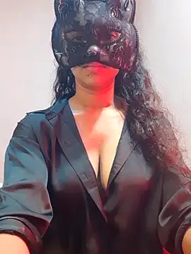 cutehotwife online show from April 26, 2026, 3:09 pm