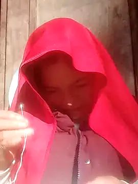 jjennyyy online show from February 5, 2026, 8:10 am