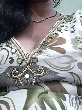 Snapshot of Zaara101 chatting on March 21, 2026, 7:18 pm Zaara101 online show from March 21, 2026, 7:18 pm