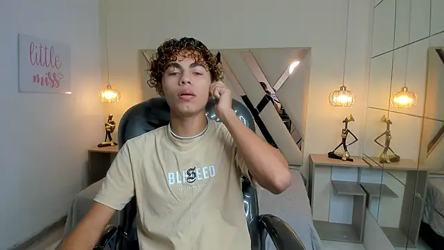 Anyelo Twink online show from March 9, 2026, 2:20 pm