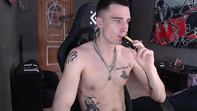 Jack loveeee online show from May 5, 2026, 7:11 am