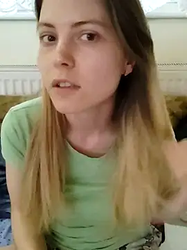 MochiNy4n online show from July 12, 2026, 5:47 pm