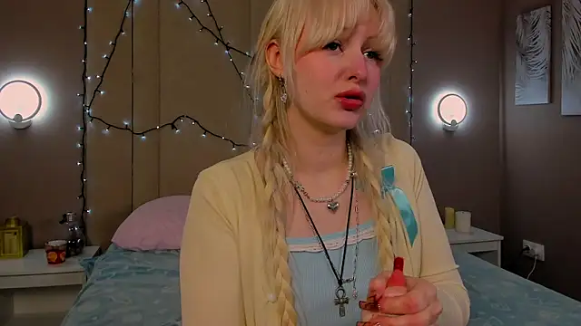 Snapshot of AdeleSilvy chatting on March 21, 2026, 1:40 am AdeleSilvy online show from March 21, 2026, 1:40 am