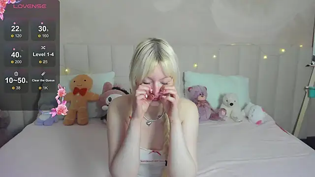 AdeleSilvy online show from June 1, 2026, 2:01 am