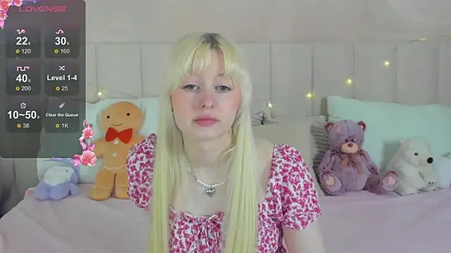 AdeleSilvy online show from June 6, 2026, 1:44 am