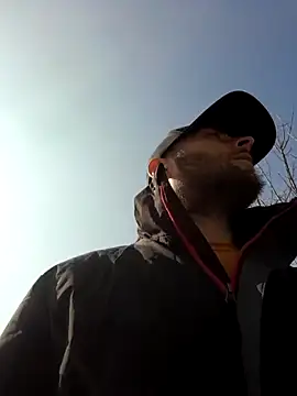 80julien online show from March 22, 2026, 1:34 pm