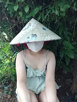 EnzxMoon02 online show from May 13, 2026, 10:00 am