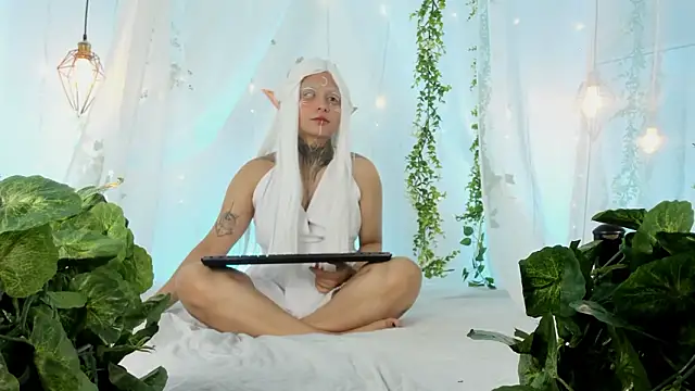 nicky bonny18 online show from March 7, 2026, 12:32 pm