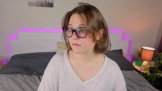 Next2Marie online show from June 15, 2026, 6:57 am
