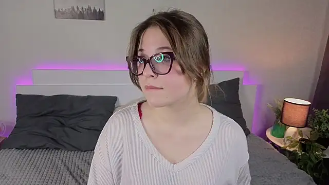 Next2Marie online show from June 13, 2026, 6:44 am