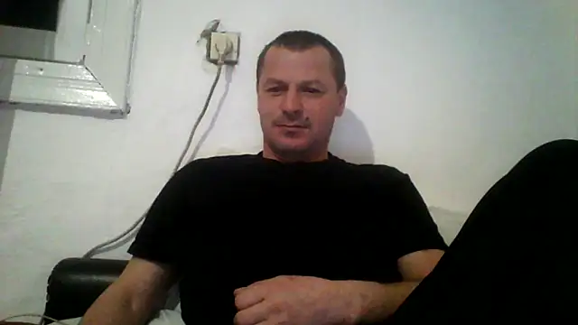 Ivan9iutt online show from January 14, 2026, 7:28 pm
