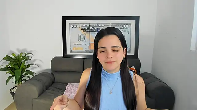 LucianaMoreau online show from March 7, 2026, 10:04 pm