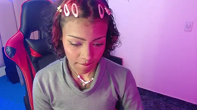 jia1111  online show from February 24, 2026, 2:29 pm