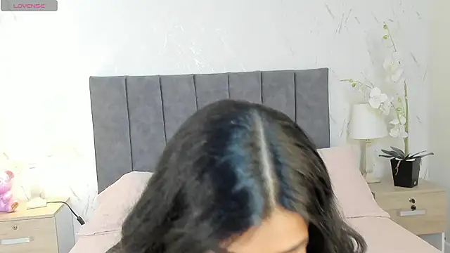 Antonella Coruso online show from March 14, 2026, 9:32 pm