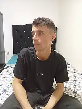 torvyHot online show from June 4, 2026, 8:02 pm