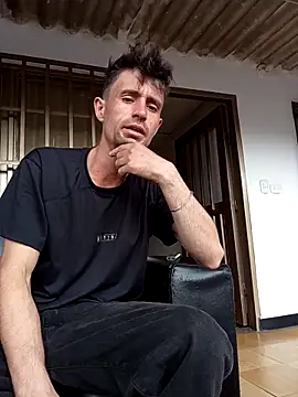 torvyHot online show from May 8, 2026, 7:17 pm