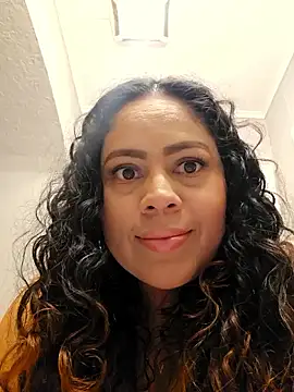  Zhamira online show from March 1, 2026, 4:40 pm