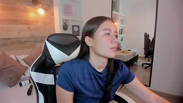 Snapshot of mia_slora chatting on July 15, 2026, 12:45 pm mia slora online show from July 15, 2026, 12:45 pm