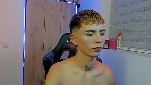 Maiky Cooper01 online show from January 14, 2026, 2:59 am