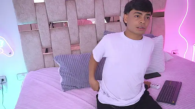 LiamJaxon online show from January 14, 2026, 3:43 am