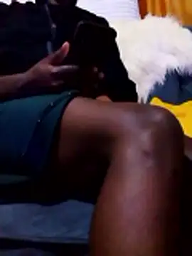 kiss-my-boobs online show from April 29, 2026, 7:20 pm