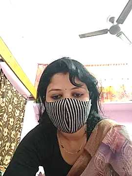 Priyaji7575 online show from January 15, 2026, 6:28 am