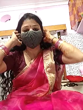 Priyaji7575 online show from March 21, 2026, 9:47 am