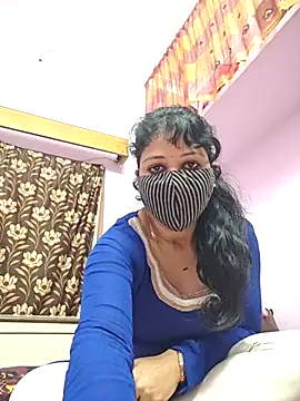 Priyaji7575 online show from February 9, 2026, 5:05 am