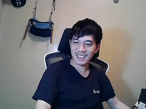 asian guy67 online show from April 14, 2026, 2:22 pm